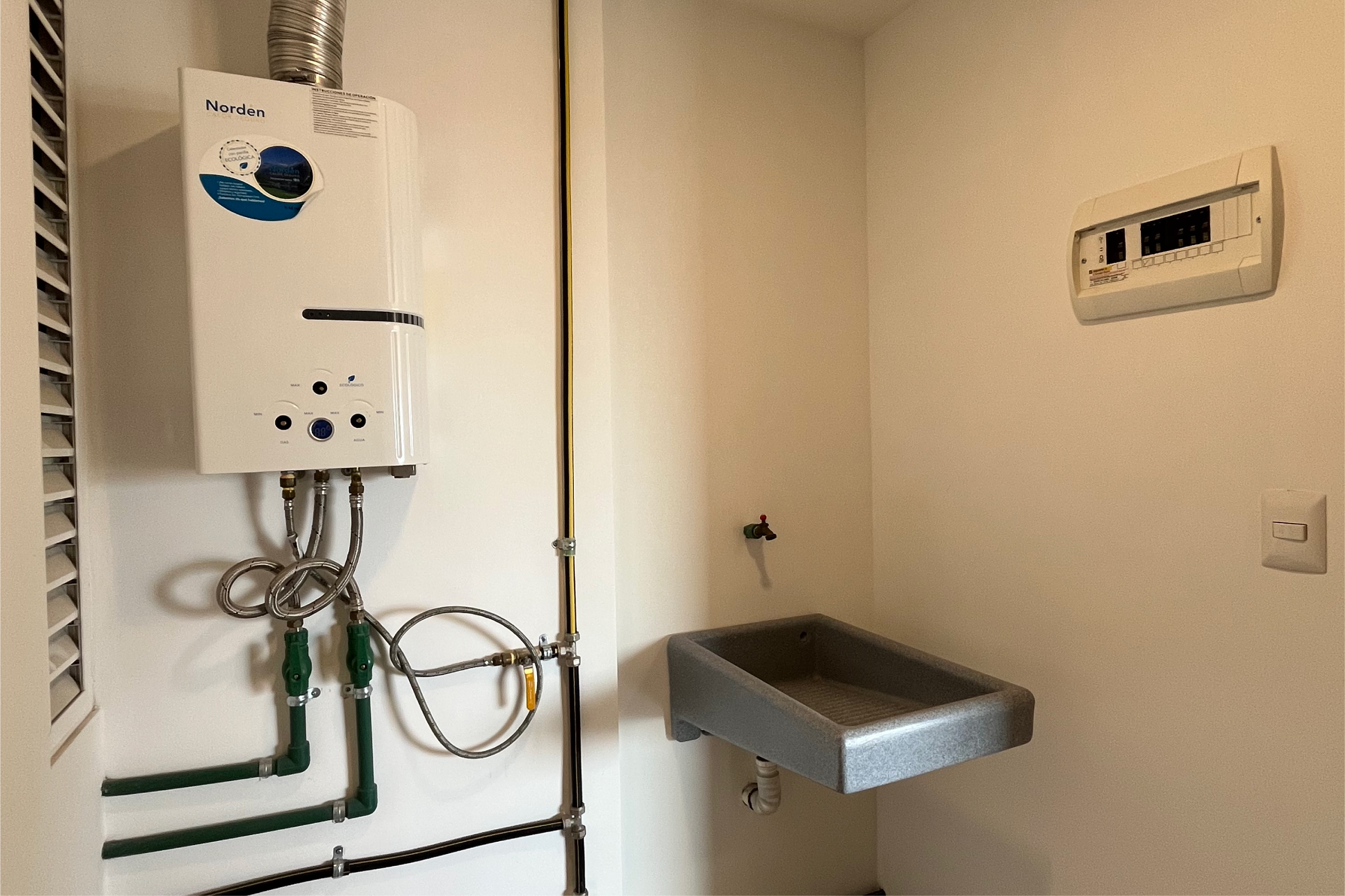 STACIA_Avanti_1200x800-02