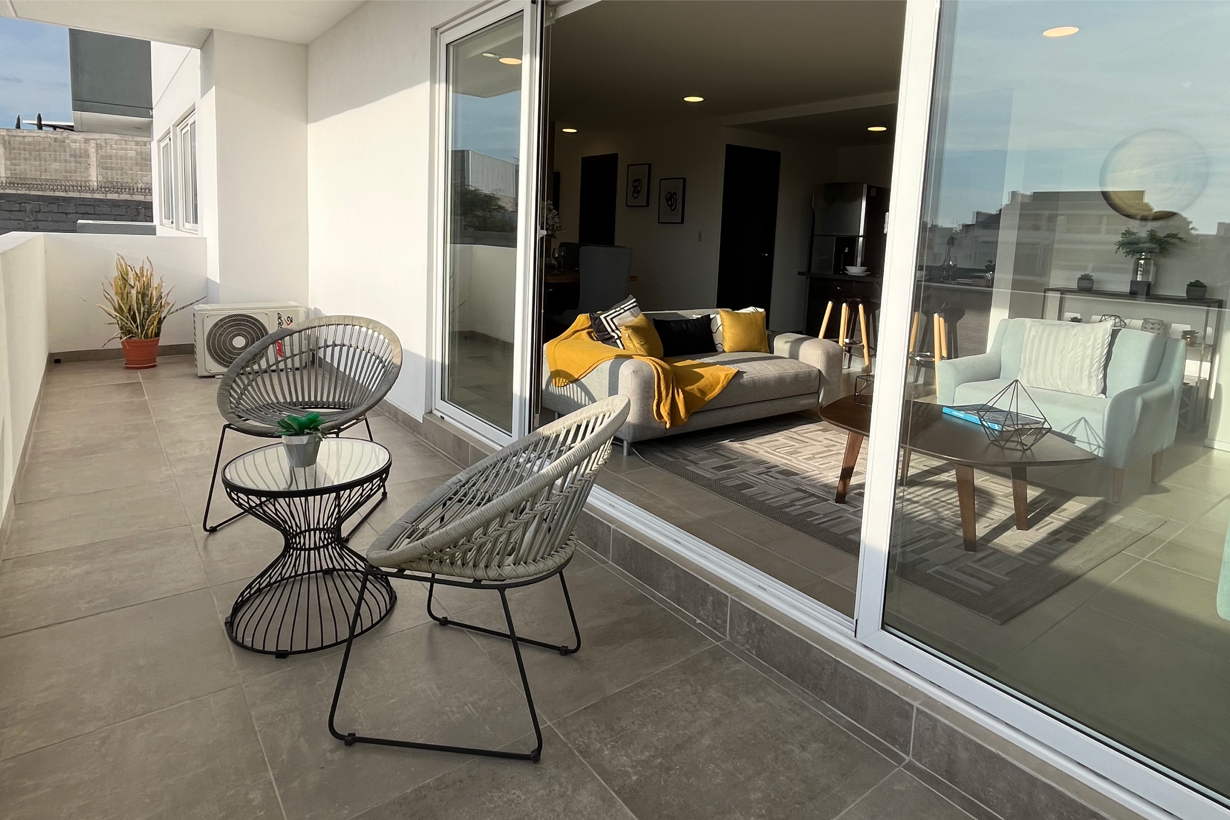 STACIA_Avanti_1200x800-03