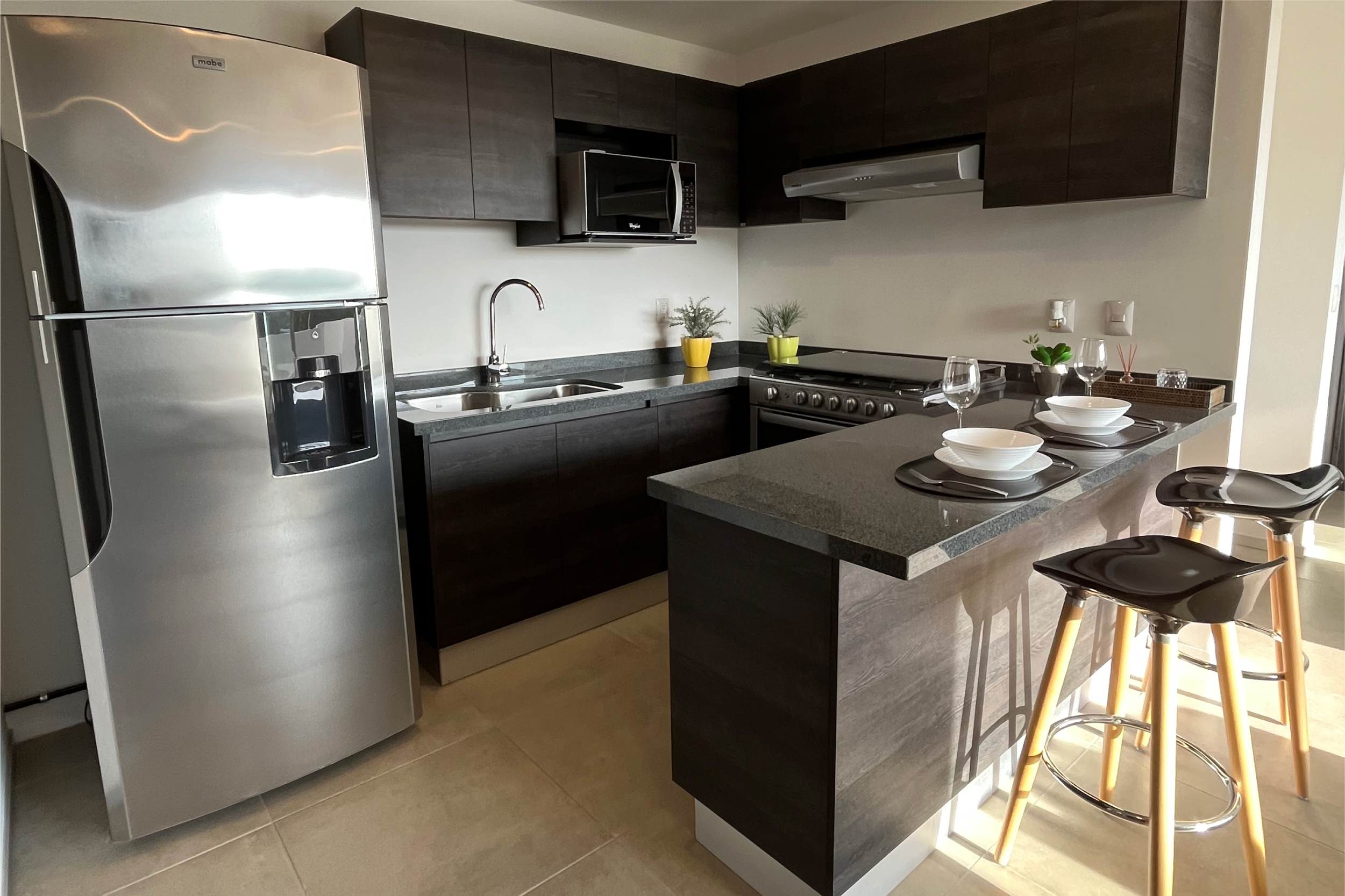 STACIA_Avanti_1200x800-04